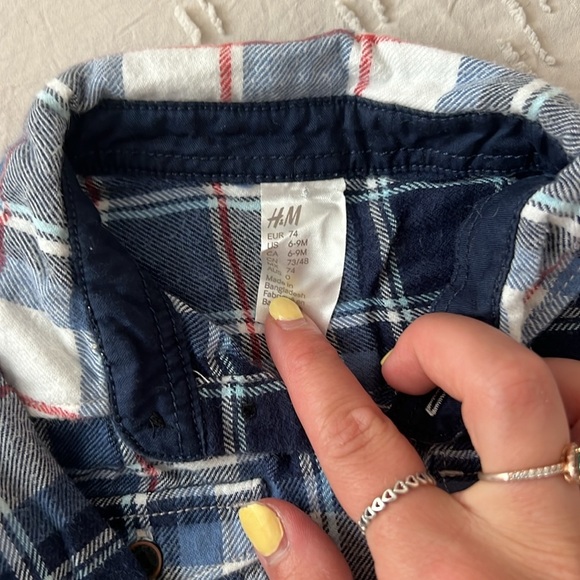 H&M Kids Blue and White Plaid Button Down Shirt - Picture 2 of 2